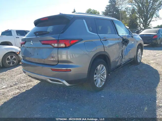 JA4T5VA98RZ608716 — 2024 Mitsubishi Outlander Phev LE/SEL, фото 4 с аукциона IAAI 29.09.2026, Правый бок