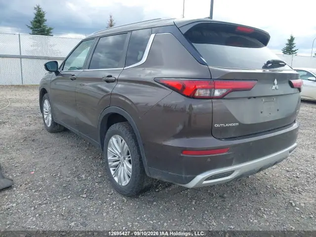 JA4J4UA84NZ614972 — 2022 Mitsubishi Outlander SE/Black Edition, фото 3 с аукциона IAAI 13.10.2026, Передняя часть