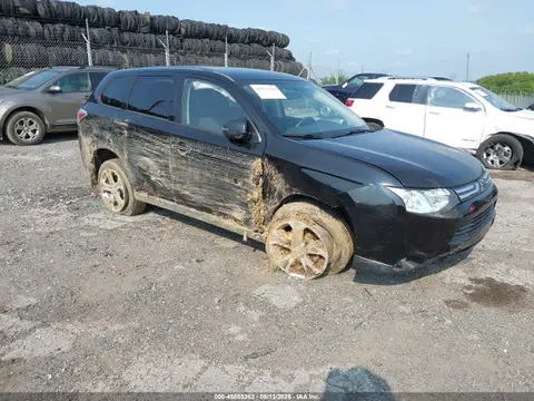 JA4AD3A39EZ009571 — 2014 Mitsubishi Outlander SE, Правый бок (Right Side), фото до ремонта