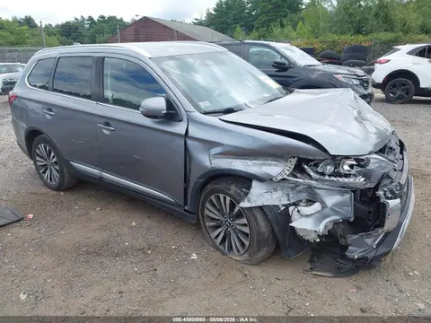 JA4AZ3A33LJ000636 — 2020 Mitsubishi Outlander SEL 2.4 S-AWC, Передняя часть (Front End), фото до ремонта