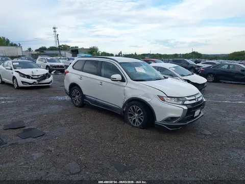 JA4AZ3A35GZ009460 — 2016 Mitsubishi Outlander SEL, Передняя часть справа (Right Front), фото до ремонта
