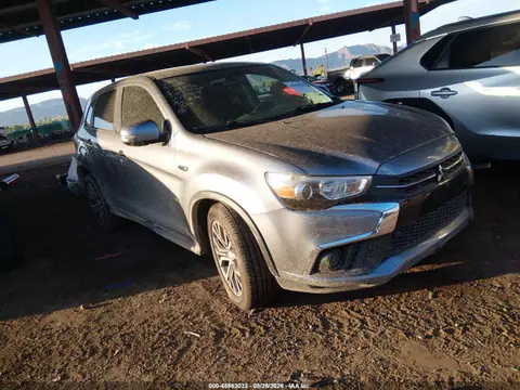JA4AP3AU6JZ017671 — 2018 Mitsubishi Outlander Sport 2.0 ES, Left & Right Side, фото до ремонта