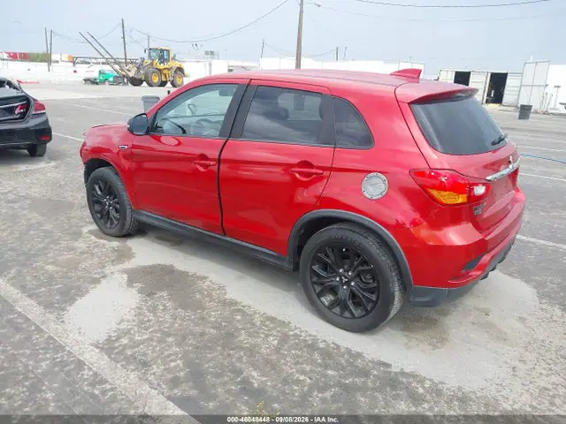 JA4AP3AU5JZ024143 — 2018 Mitsubishi Outlander Sport 2.0 LE, фото 3 с аукциона IAAI 30.09.2026, Передняя часть
