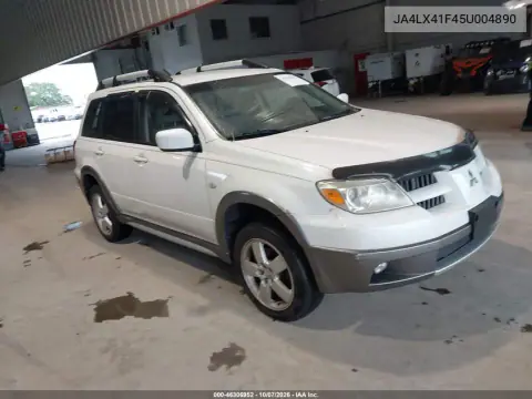 JA4LX41F45U004890 — 2005 Mitsubishi Outlander, Механические повреждения, фото до ремонта