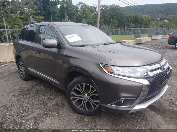 JA4AD3A31GZ035004 — 2016 Mitsubishi Outlander, Естественный износ (Normal Wear & Tear), фото до ремонта