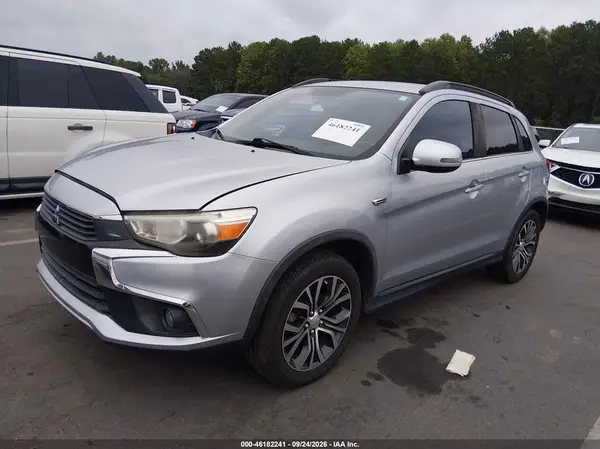 JA4AP4AW2GZ033284 — 2016 Mitsubishi Outlander, фото 2 с аукциона IAAI 30.09.2026, Естественный износ