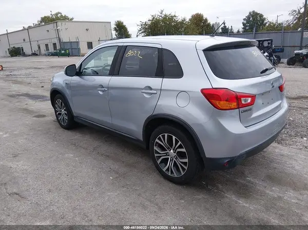 JA4AP3AU7GZ065155 — 2016 Mitsubishi Outlander, фото 3 с аукциона IAAI, Естественный износ