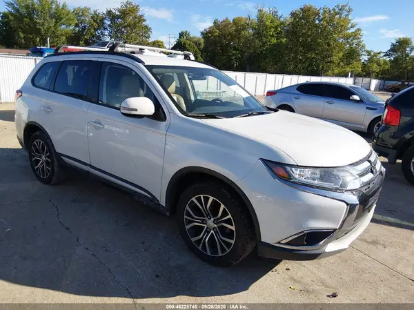 JA4AD3A34GZ022280 — 2016 Mitsubishi Outlander, Естественный износ (Normal Wear & Tear), фото до ремонта