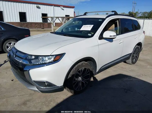 JA4AD3A34GZ022280 — 2016 Mitsubishi Outlander, фото 2 с аукциона IAAI 08.10.2026, Естественный износ