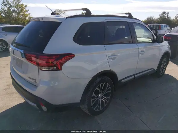 JA4AD3A34GZ022280 — 2016 Mitsubishi Outlander, фото 4 с аукциона IAAI 08.10.2026, Естественный износ