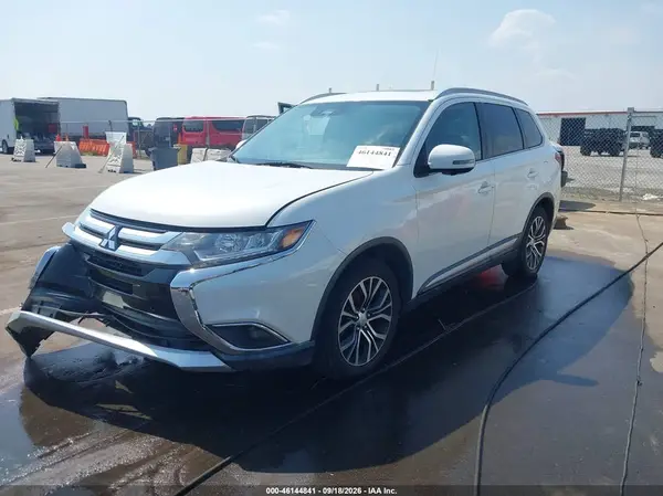 JA4AD3A34HZ012771 — 2017 Mitsubishi Outlander, фото 2 с аукциона IAAI, Передняя часть