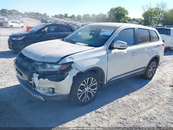 JA4AD3A30HZ028224 — 2017 Mitsubishi Outlander, фото 2 с аукциона IAAI, Естественный износ