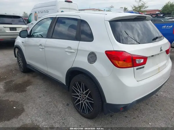 2017 MITSUBISHI OUTLANDER VIN JA4AR3AU7HZ038646 фото 3