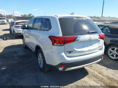 2018 Mitsubishi Outlander VIN JA4AZ2A3XJZ609666 фото 3