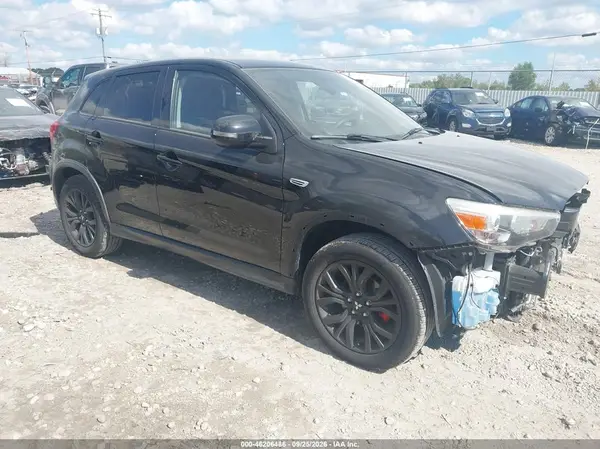 JA4AR3AU5JU005342 — 2018 Mitsubishi Outlander, Передняя часть (Front End), фото до ремонта