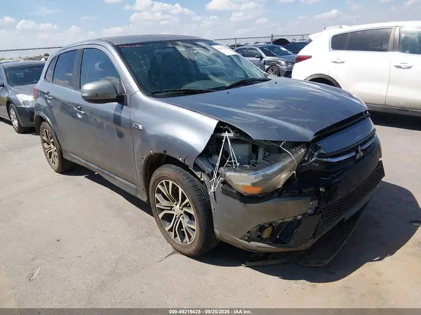 JA4AP3AW6JZ036528 — 2018 Mitsubishi Outlander, Передняя часть (Front End), фото до ремонта