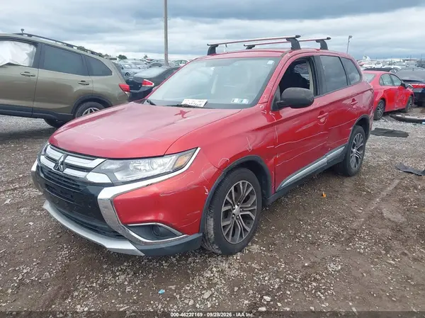 JA4AZ2A32JZ004721 — 2018 Mitsubishi Outlander, фото 2 с аукциона IAAI, Левый бок