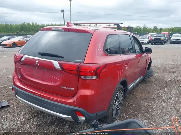 JA4AZ2A32JZ004721 — 2018 Mitsubishi Outlander, фото 4 с аукциона IAAI, Левый бок