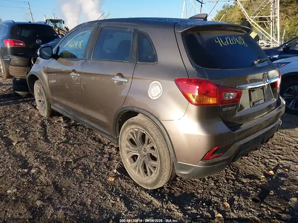JA4AP3AU2KU004060 — 2019 Mitsubishi Outlander, фото 3 с аукциона IAAI, Передняя часть