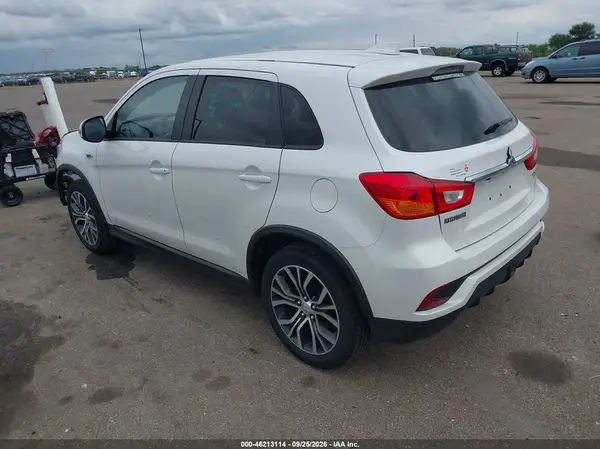 JA4AP3AU0KU022654 — 2019 Mitsubishi Outlander, фото 3 с аукциона IAAI, Передняя часть