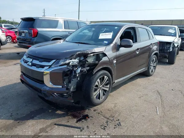 JA4AP3AU9LU012464 — 2020 Mitsubishi Outlander, фото 2 с аукциона IAAI, Передняя часть слева