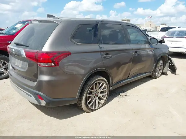 JA4AD2A36LZ007414 — 2020 Mitsubishi Outlander, фото 4 с аукциона IAAI, Передняя часть