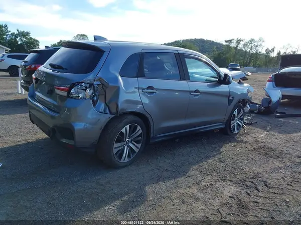 JA4ARUAU3MU007147 — 2021 Mitsubishi Outlander, фото 4 с аукциона IAAI, Передняя часть