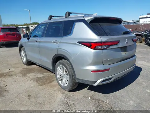 2022 Mitsubishi Outlander VIN JA4J4UA85NZ617766 фото 3