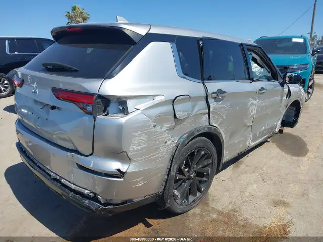 JA4J3UA85NZ059064 — 2022 Mitsubishi Outlander, фото 4 с аукциона IAAI 30.09.2026, Левый и правый бока