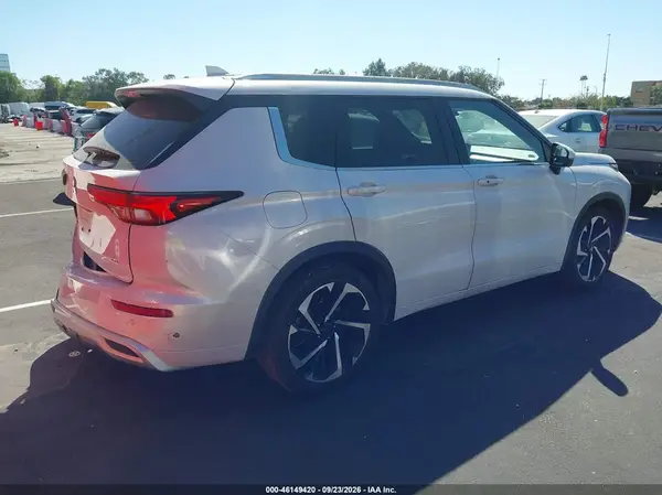JA4J4VA84NZ016273 — 2022 Mitsubishi Outlander, фото 4 с аукциона IAAI, Левый бок