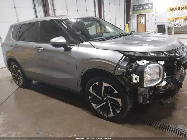 JA4J4UA86NZ011134 — 2022 Mitsubishi Outlander, Передняя часть (Front End), фото до ремонта