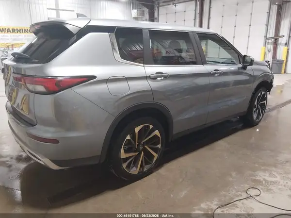 JA4J4UA86NZ011134 — 2022 Mitsubishi Outlander, фото 4 с аукциона IAAI, Передняя часть