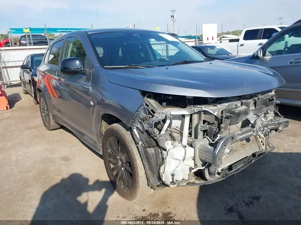 JA4ARUAU5NU008804 — 2022 Mitsubishi Outlander, Передняя часть (Front End), фото до ремонта
