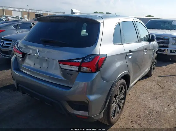 JA4ARUAU5NU008804 — 2022 Mitsubishi Outlander, фото 4 с аукциона IAAI, Передняя часть