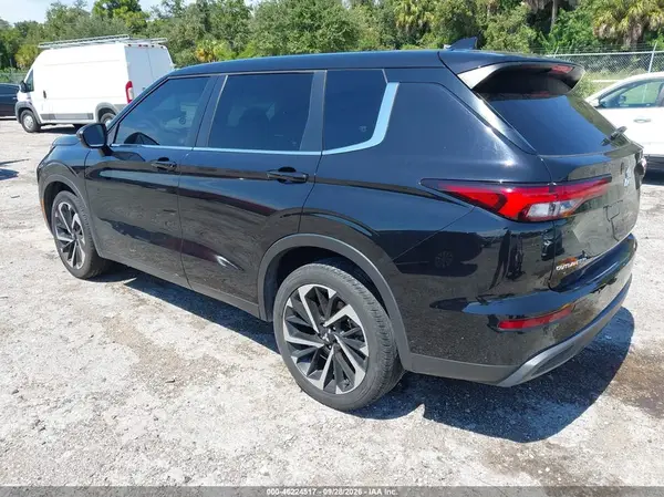JA4J3TA89NZ072426 — 2022 Mitsubishi Outlander, фото 3 с аукциона IAAI, Передняя часть справа
