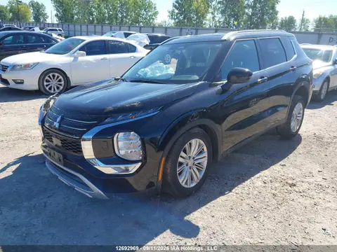 2024 Mitsubishi Outlander VIN JA4J4VA87RZ635567 фото 2