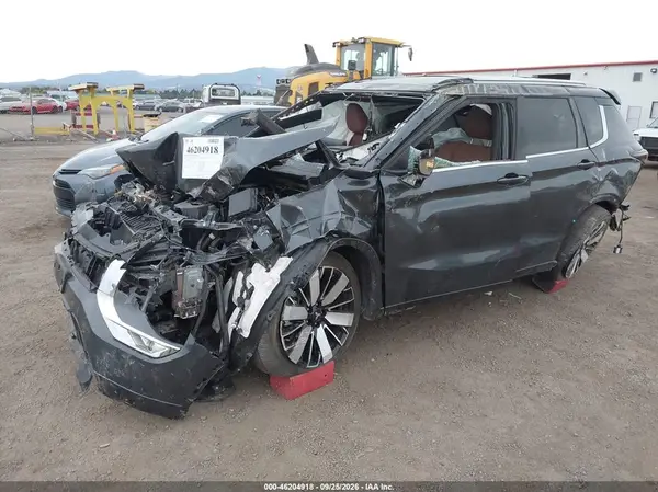 JA4J4WA88SZ038603 — 2025 Mitsubishi Outlander, фото 2 с аукциона IAAI, Опрокидывание