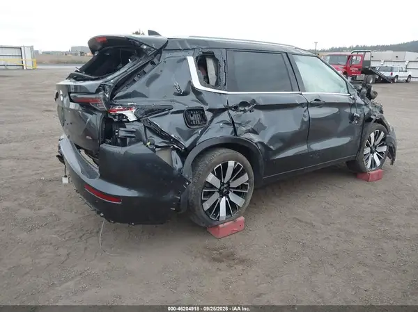 JA4J4WA88SZ038603 — 2025 Mitsubishi Outlander, фото 4 с аукциона IAAI, Опрокидывание