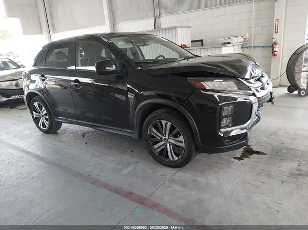 JA4ARUAU9SU013967 — 2025 Mitsubishi Outlander, Передняя часть (Front End), фото до ремонта