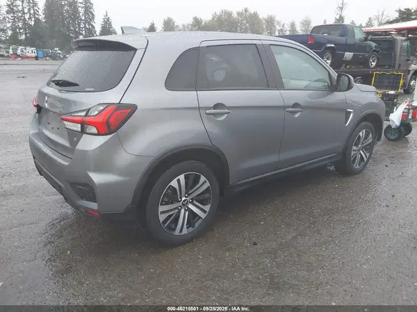 JA4ARUAU1SU010626 — 2025 Mitsubishi Outlander, фото 4 с аукциона IAAI 30.09.2026, Передняя часть