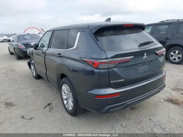 JA4J4UAB7TZ607331 — 2026 Mitsubishi Outlander, фото 3 с аукциона IAAI 29.09.2026, Передняя часть