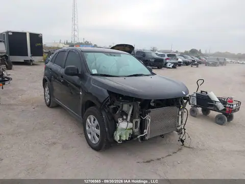 JA4AJUAU6RU609183 — 2024 Mitsubishi RVR ES, Передняя часть (Front), фото до ремонта