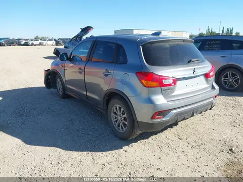 2018 Mitsubishi RVR SE VIN JA4AJ3AU1JU603077 фото 3