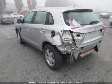 2023 Mitsubishi RVR VIN JA4AHUAUXPU605114 фото 3