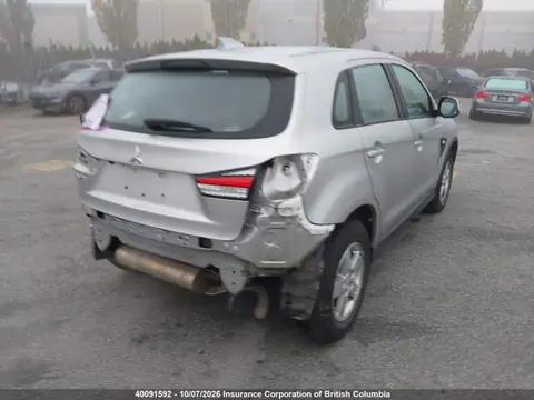 2023 Mitsubishi RVR VIN JA4AHUAUXPU605114 фото 4