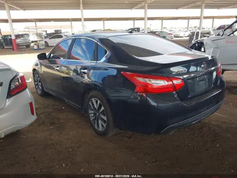 2017 Nissan Altima 2.5/2.5 S/2.5 Sl/2.5 Sr/2.5 Sv VIN 1N4AL3AP6HC120801 фото 3