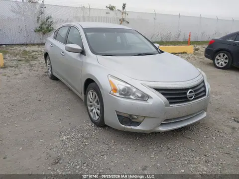 1N4AL3AP2FN305882 — 2015 Nissan Altima 2.5/2.5 S/2.5 SL/2.5 SV, Задняя часть (Rear), фото до ремонта