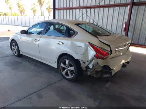 2015 Nissan Altima 2.5/2.5 S/2.5 Sl/2.5 Sv VIN 1N4AL3AP8FN302548 фото 3