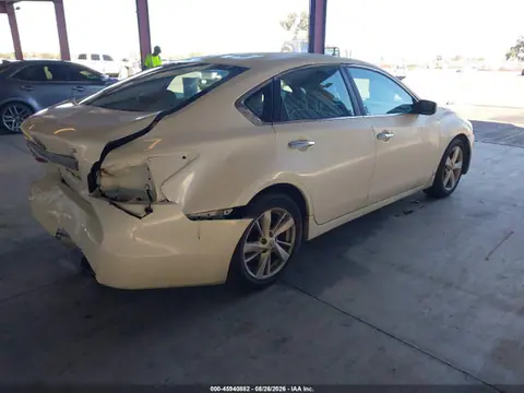 2015 Nissan Altima 2.5/2.5 S/2.5 Sl/2.5 Sv VIN 1N4AL3AP8FN302548 фото 4