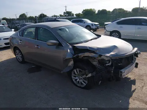 1N4AL3APXEN356481 — 2014 Nissan Altima 2.5 S, Передняя часть справа (Right Front), фото до ремонта